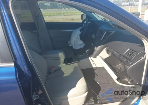 2010 Subaru Outback 2.5I Premium z USA, uszkodzony, nr VIN 4S4BRCGC3A3341730